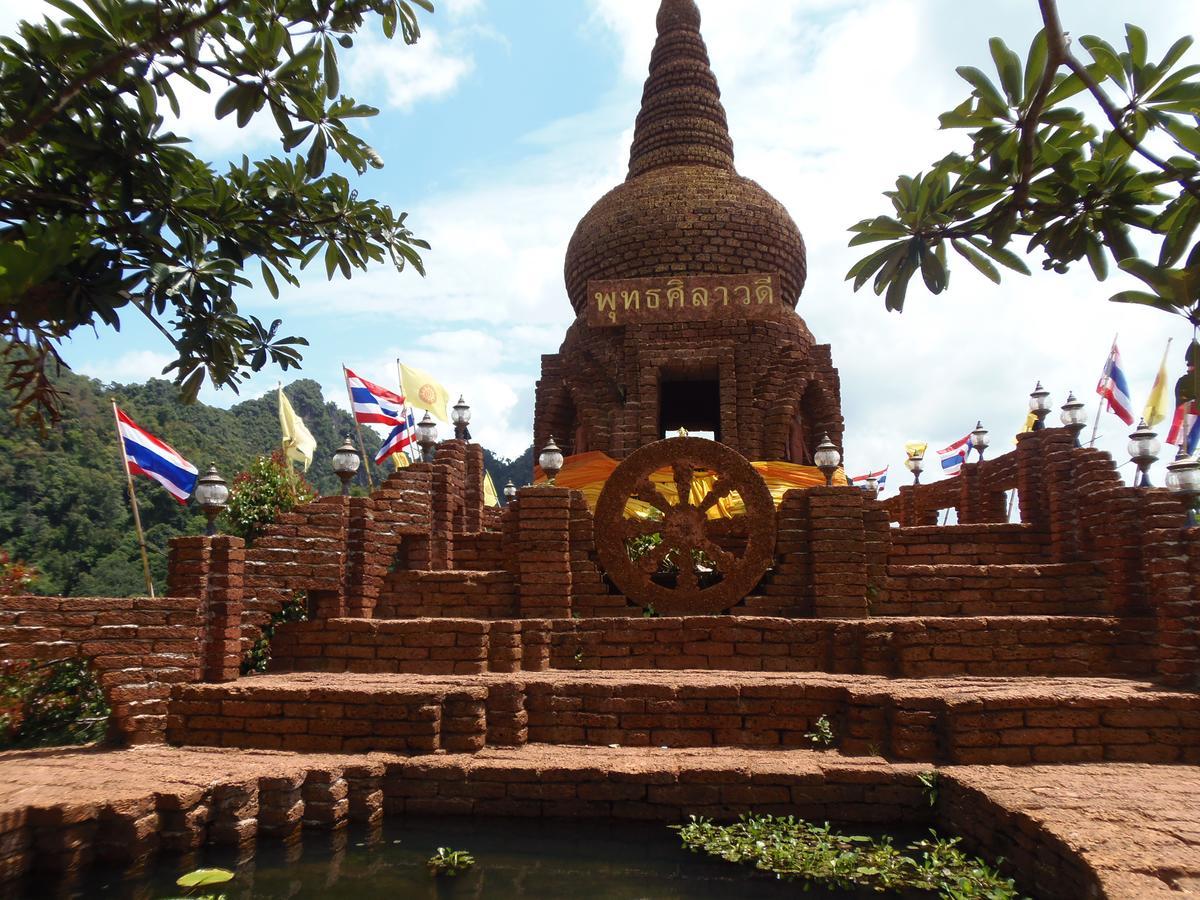 Takhun Mountain View Bed & Breakfast บ้านตาขุน ภายนอก รูปภาพ