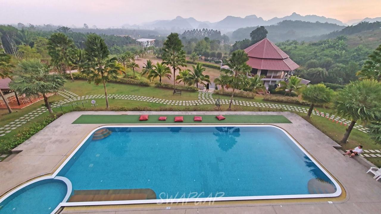 Takhun Mountain View Bed & Breakfast บ้านตาขุน ภายนอก รูปภาพ